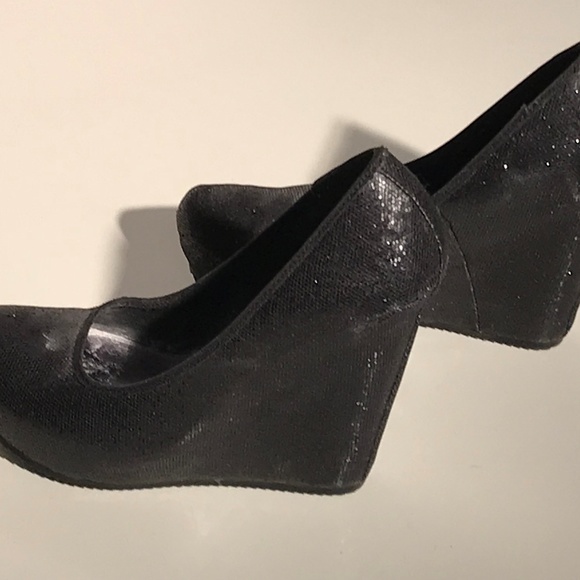 Mia Jem Black Glitter Platform Wedges - Picture 4 of 8